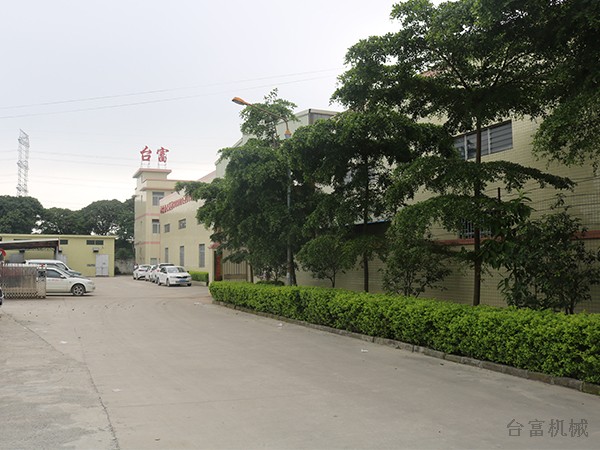 注塑機廠家介紹注塑機的分類